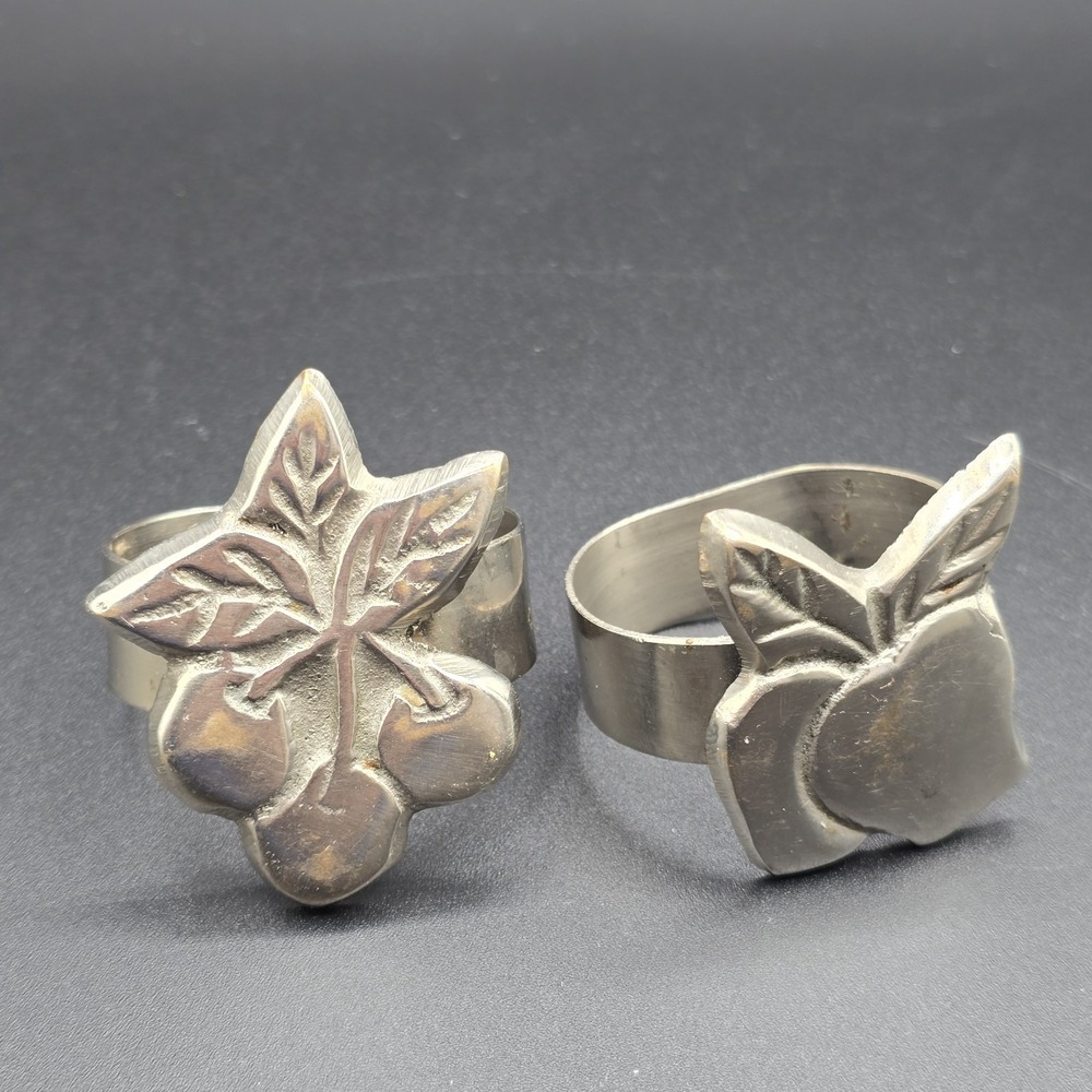 Napkin Rings Holder Set 2 LOT Fruit Pewter Apples Cherries‎ Vintage Kitschy